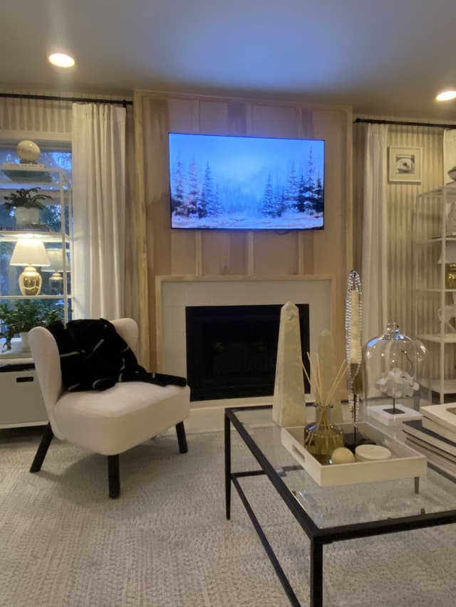 Gallery 24